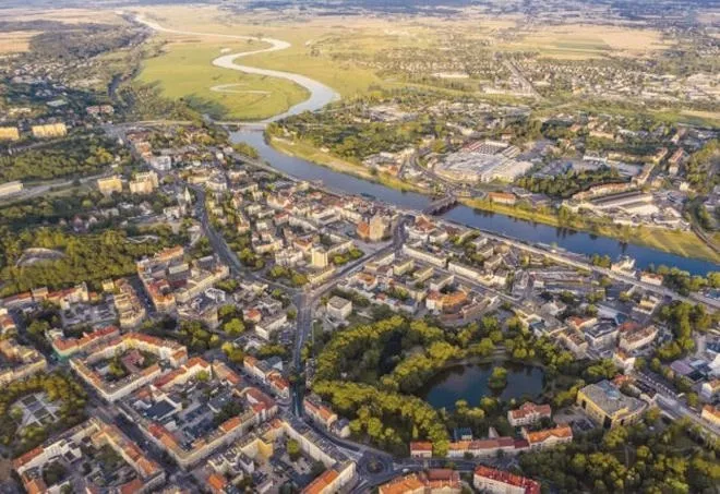 Godziny pracy urzędu miasta Gorzów Wielkopolski – sprawdź, kiedy możesz załatwić swoje sprawy